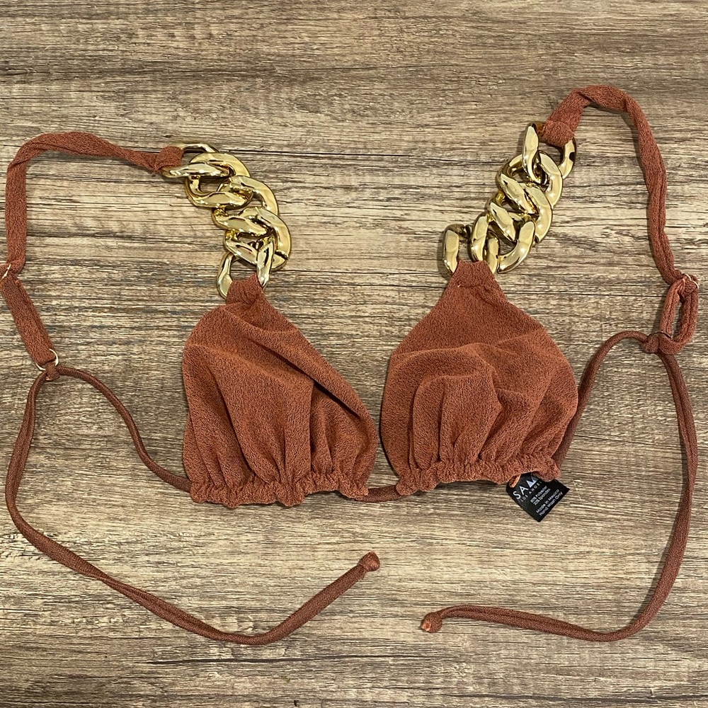 Same Los Angeles Gold Chain Triangle Top